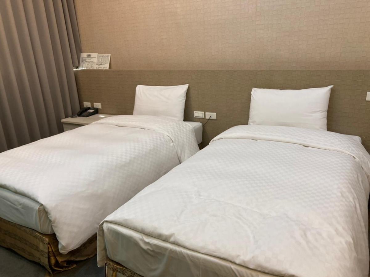 Shun-Yi Business Hotel Цзяи Экстерьер фото