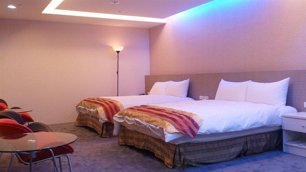 Shun-Yi Business Hotel Цзяи Экстерьер фото