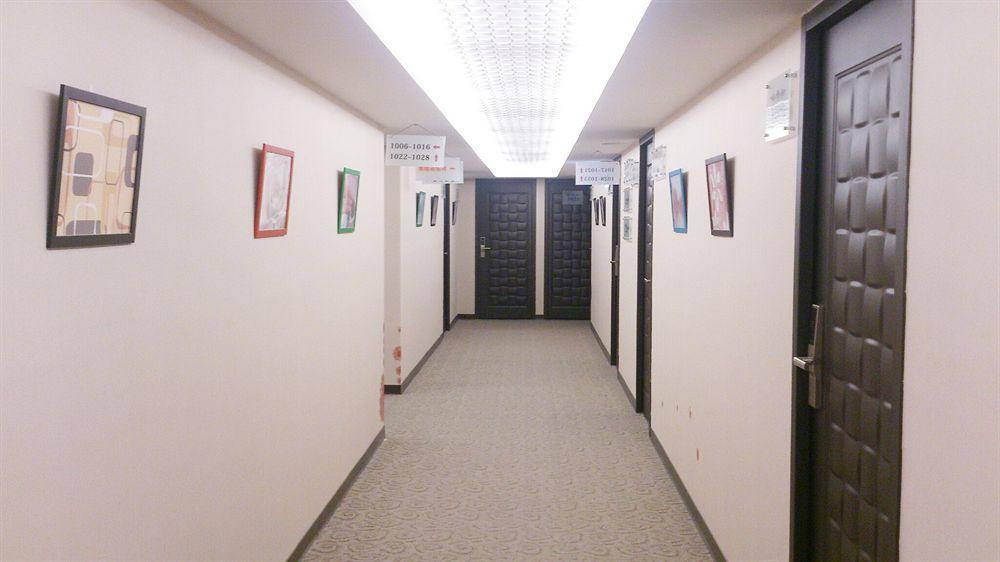Shun-Yi Business Hotel Цзяи Экстерьер фото