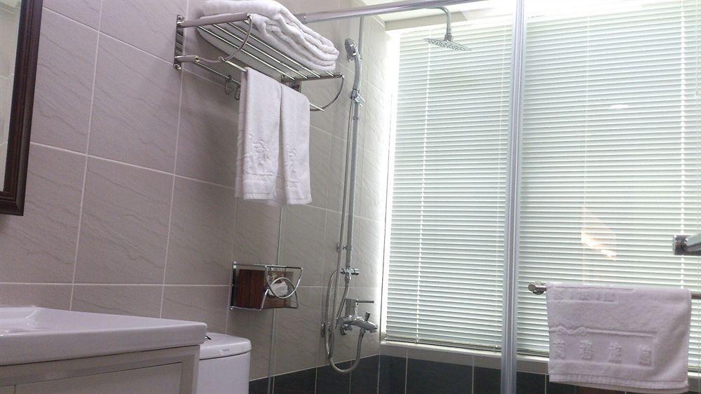 Shun-Yi Business Hotel Цзяи Экстерьер фото